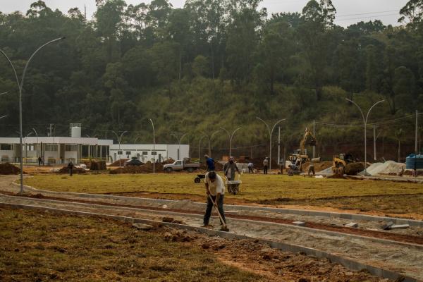 Obras de construção de Parque Municipal continuam sendo realizadas em Pirapora do Bom Jesus 