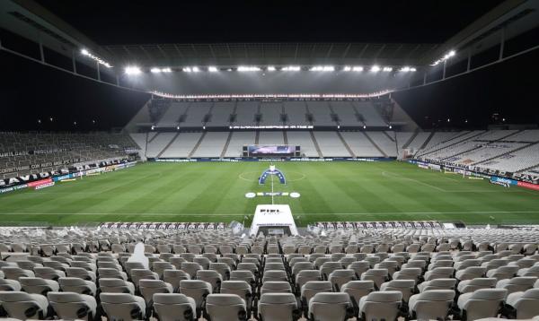 Governo de São Paulo veta retorno de torcida aos estádios de futebol