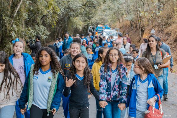 Alunos de Cotia aprendem a preservar meio ambiente através de projeto da prefeitura