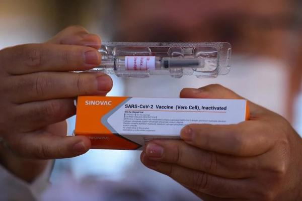 Anvisa autoriza importação de matéria-prima para vacina feita pelo Butantan