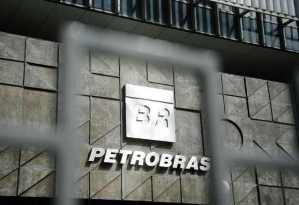 Ações da Petrobras despencam 20% na bolsa de valores