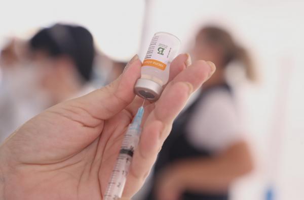 Vacinação contra Covid-19 de idosos acima de 75 anos começa em 15 de março no estado de SP