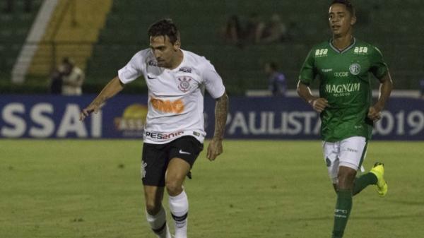 Corinthians vence o Guarani e mantém a invencibilidade