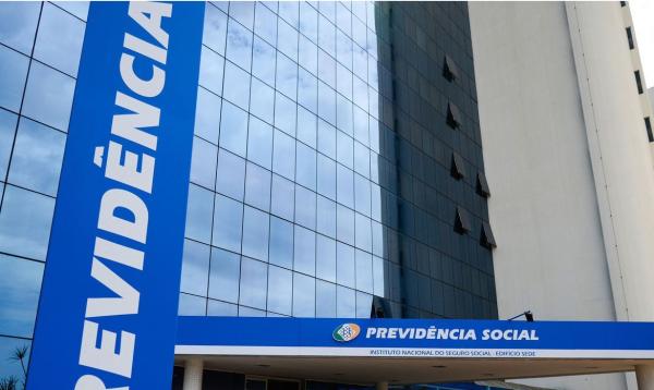 Governo prorroga prova de vida presencial a beneficiários do INSS