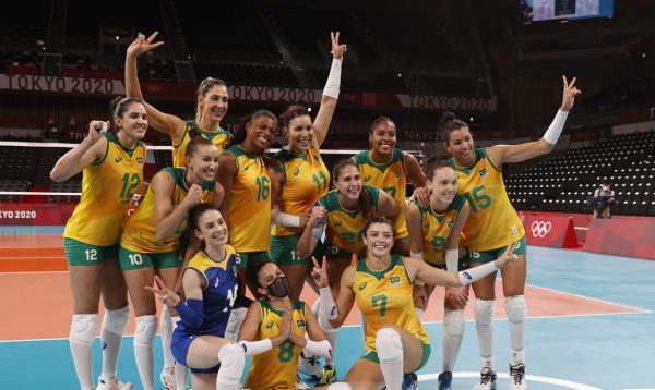 Vôlei feminino: Brasil vence Quênia e pega o Comitê Russo nas quartas em Tóquio