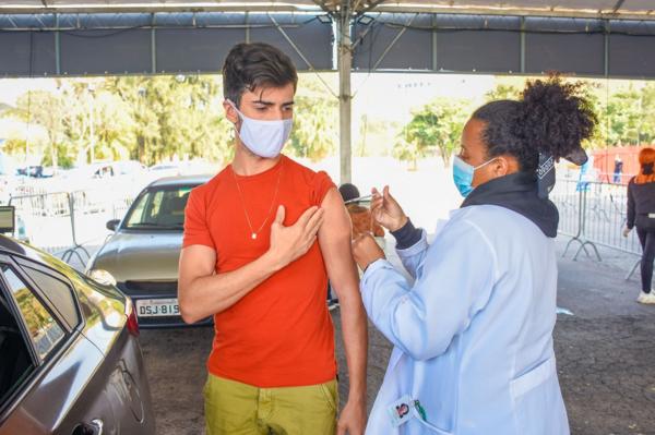 Cajamar vacina contra Covid pessoas com 18 anos ou mais que estão no Cadastro Reserva