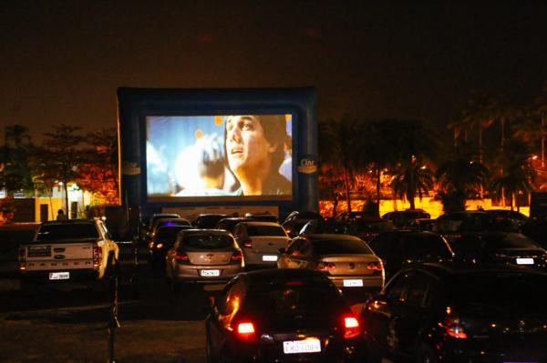 Jundiaí terá sessões gratuitas de cinema drive-in; veja como retirar ingresso