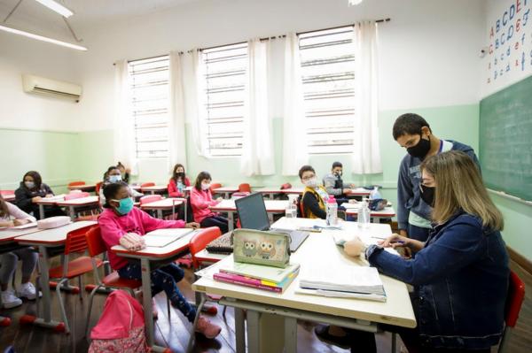 Apenas 24% das escolas estaduais estão aptas para aulas presenciais em São Paulo