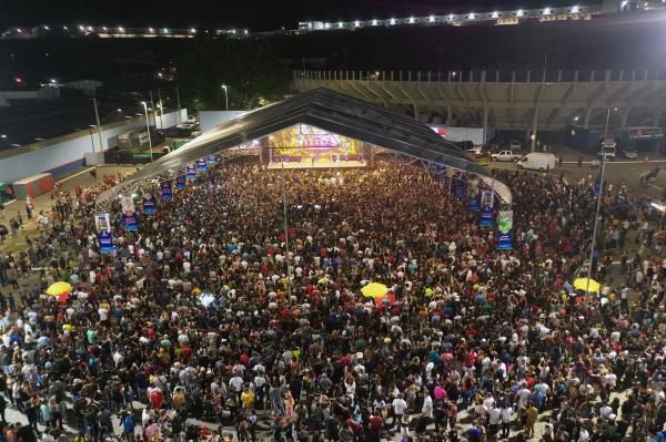 POLÊMICA: Após críticas princesa da Festa do Peão é eliminada em Cajamar