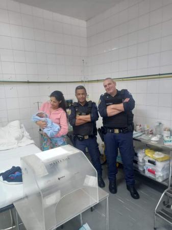 Guarda Municipal de Caieiras salva bebê recém-nascido na Vila Rosina