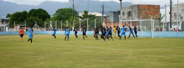 Goleadas marcam rodada de abertura da 1ª Divisão