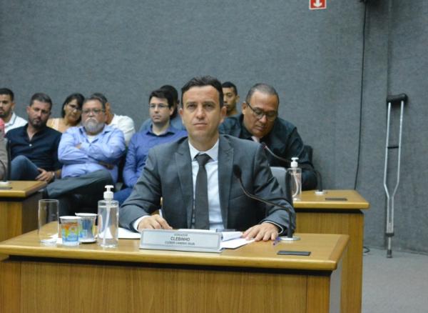 Clebinho é eleito presidente da Câmara Municipal de Cajamar para o biênio 2023/2024