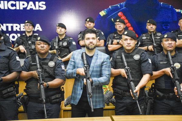 Guarda Civil de Cajamar recebe novo armamento