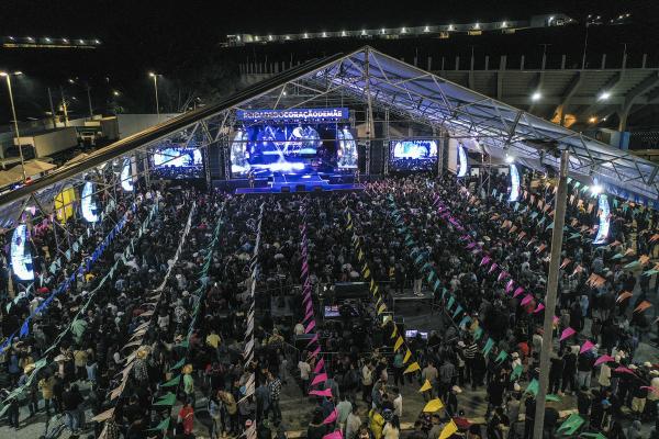 Cajamar confirma Xande de Pilares na Festa Julina 2023 da cidade