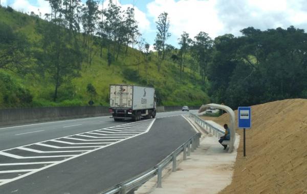 AutoBAn implanta dois novos pontos de ônibus na Anhanguera