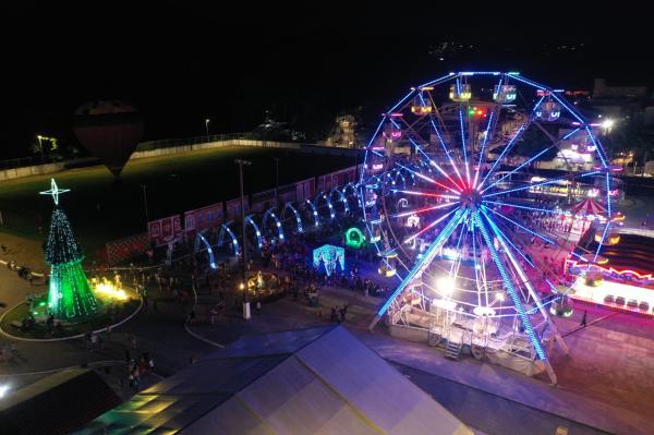 Cajamar abre maior Parque de Diversões gratuito do estado com Natal mágico