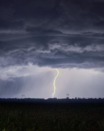 TEMPESTADE CAUSA ESTRAGOS EM SP: