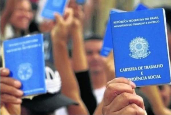 Desemprego sobe no início de 2026, mas segue em nível historicamente baixo