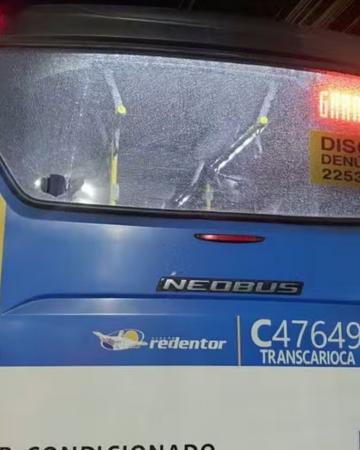Greve dos rodoviários afeta transporte no Rio e provoca vandalismo a ônibus