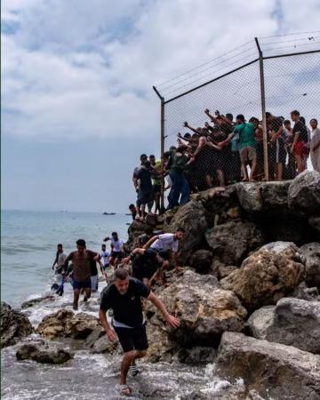 Crise migratória em Ceuta leva Espanha a reforçar fronteira com Marrocos