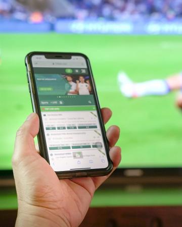 Famílias brasileiras perderam R$ 62,5 bilhões com apostas esportivas em 2025, aponta estudo