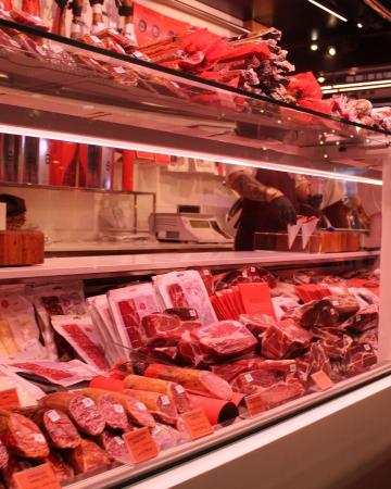 Carne brasileira terá tarifa de 55% para entrar na China; entenda o impacto nas exportações