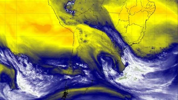 Frente fria provoca ventania no Sudeste e aumenta o frio no fim de semana